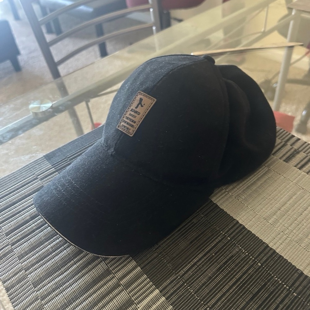Black Baseball Cap